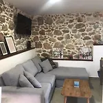 Metaxias House * לאונידיון
