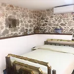 בית נופש Metaxias House לאונידיון