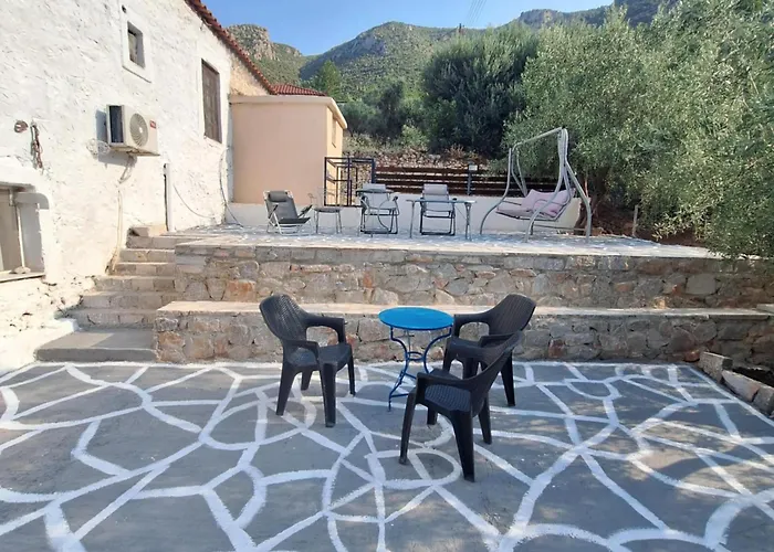 Semesterbostad Metaxias House Leonídion