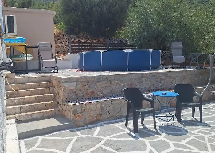 펜션 Metaxias House Leonídion